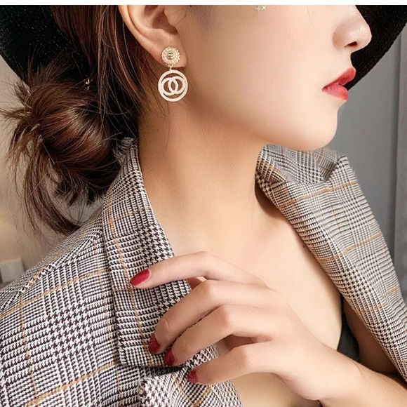 Gold Hoop Earrings for Women Gorgeous earrings - Picture 5 of 6